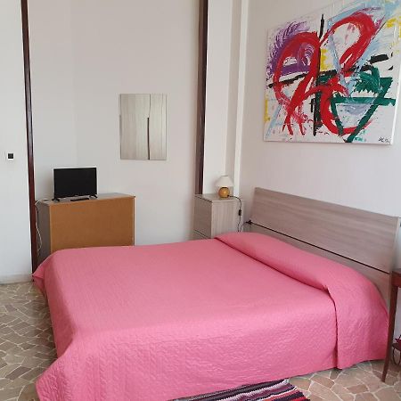 B&B La Rotonda Сан Ладзаро ди Савена Екстериор снимка