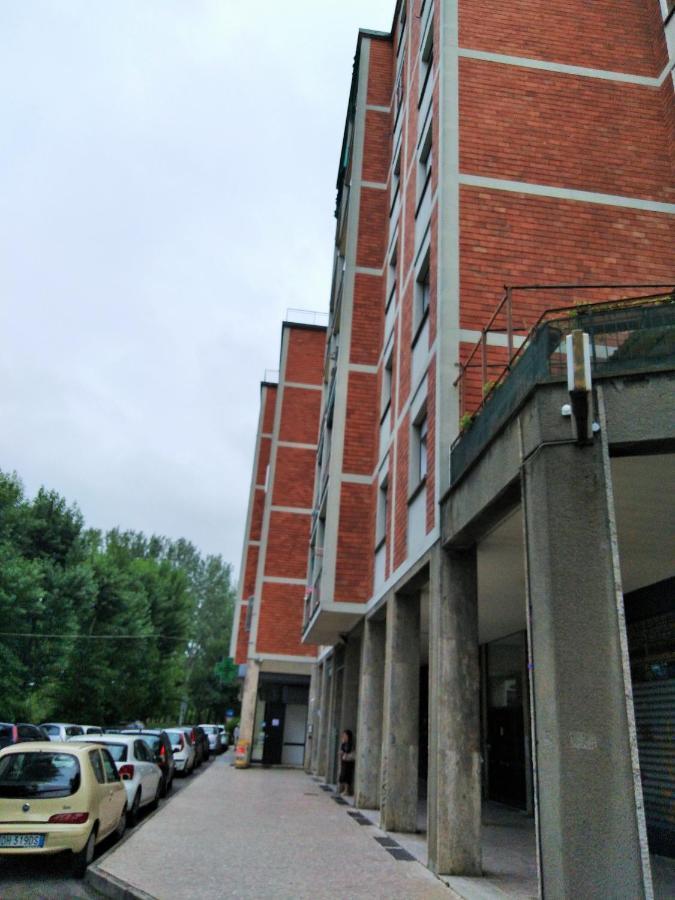 B&B La Rotonda Сан Ладзаро ди Савена Екстериор снимка